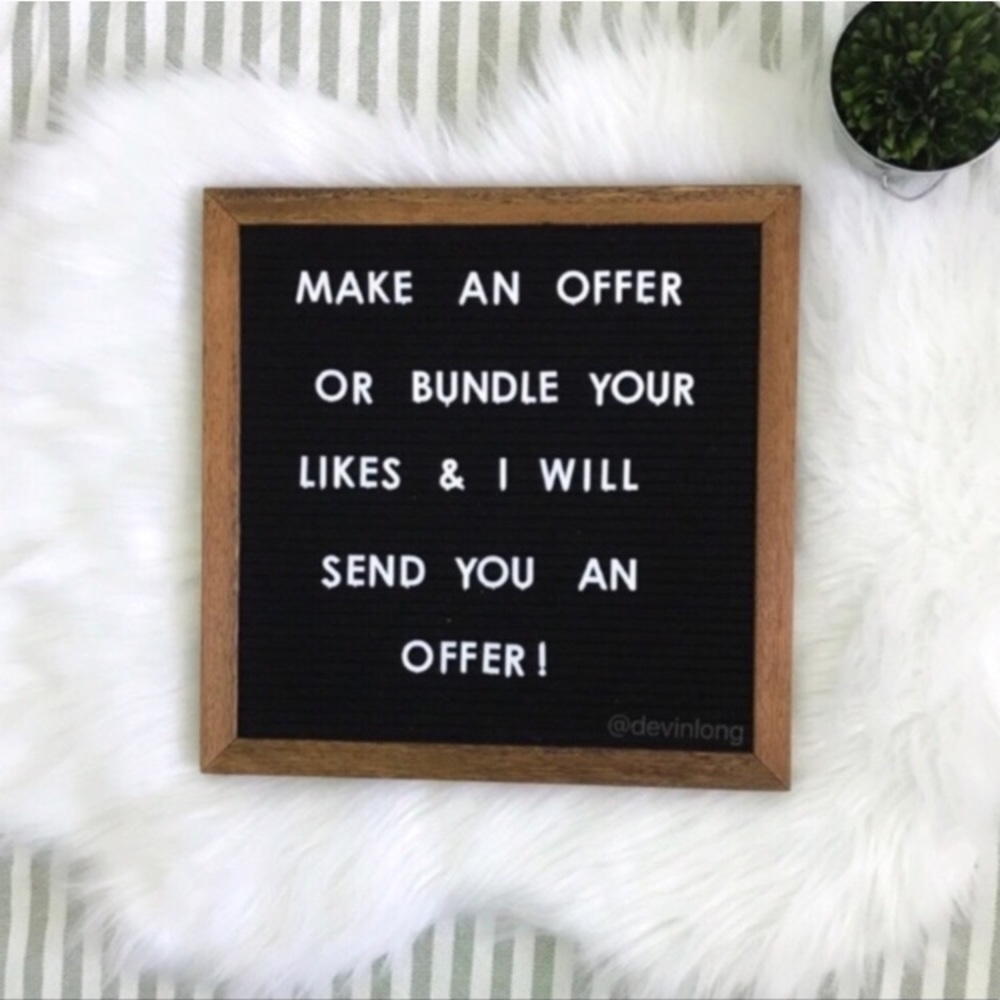 MAKE ME AN OFFER ON ANY ITEMS IN MY CLOSET 💛
